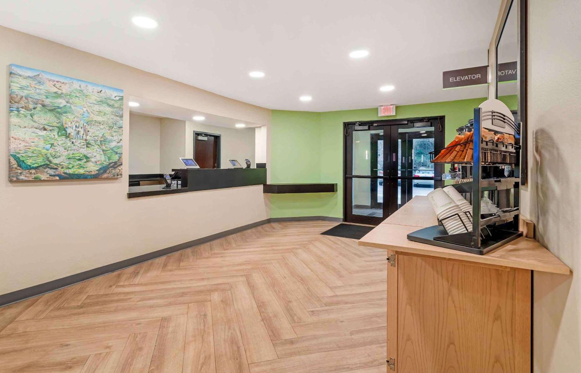 Extended Stay America Suites - Asheville - Tunnel Rd Exterior photo